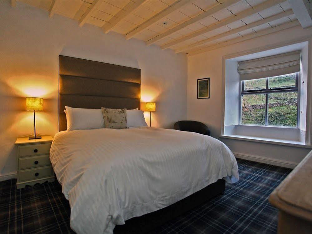 The White Lion Inn Buckden  Ngoại thất bức ảnh